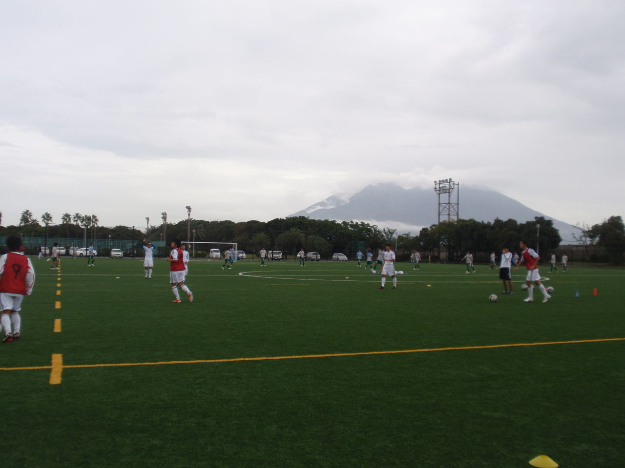 11 11 5 リーグ第7節 Vs鹿児島大学 グラウンドの記録09 西南学院大学サッカー部 11 11 5 リーグ第7節 Vs鹿児島大学 グラウンドの記録09 西南学院大学サッカー部