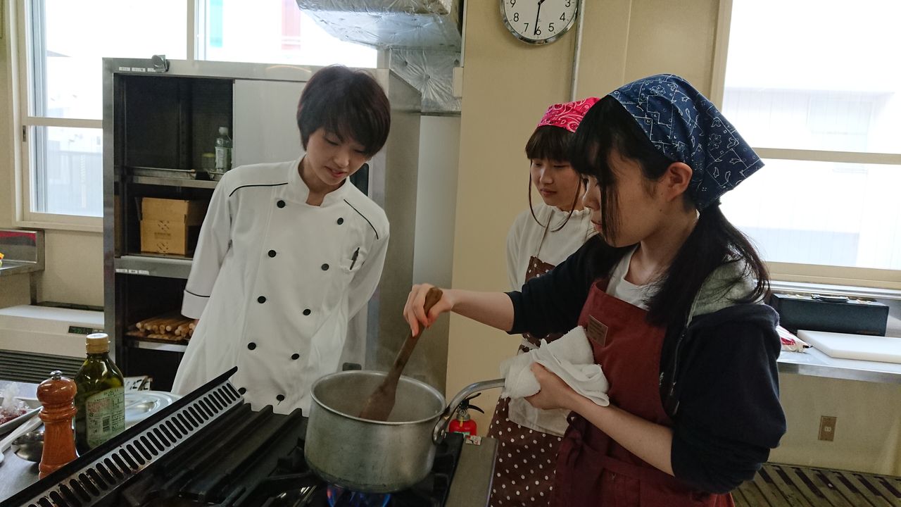 クッキングゼミ帯広調理師専門学校へ 星槎国際帯広