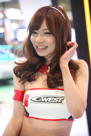【ドスケベ衣装w】性欲を刺激するデザインwwwキャンギャルやRQのコスチューム画像www【30枚】 6