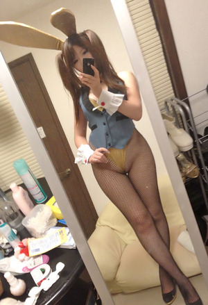 【ドスケベ女子】 鏡を使った自撮りでエロボディを晒す女www 5