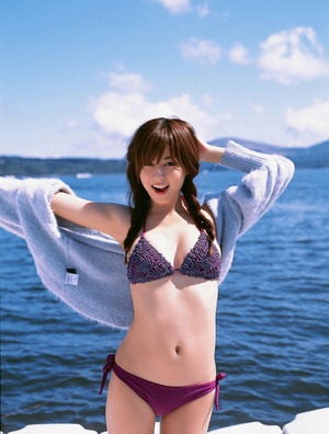 【ドスケベ女子】 青い空に陽光！プールやビーチの開放感↑↑エロ画像！ 14