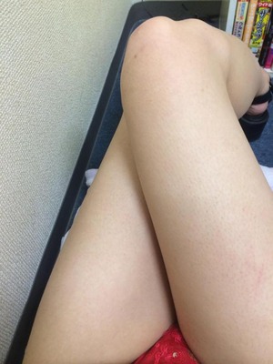 巨乳デリヘル美少女（１９歳）がほぼ顔出しでエロ自撮りUPwww 2