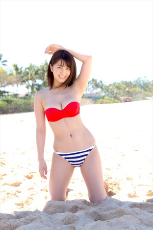 【ドスケベ女子】 青い空に陽光！プールやビーチの開放感↑↑エロ画像！ 13