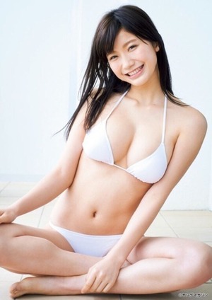 【ドスケベボディ】セフレ顔？本命顔？評価の分かれる小倉優香の水着画像！ 15