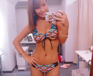日焼け肌がギャル感↑↑でエロいwwwグラドル橋本梨菜ちゃん画像www 17