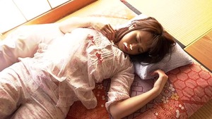 むっちり恵体でＴバックの尻！スパンキング妄想↑↑な一之瀬瞳のＩＶ画像！