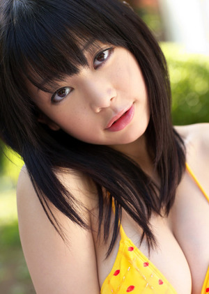 顔がエロいwグラドル山下るいのドスケベ水着グラビアwww 12