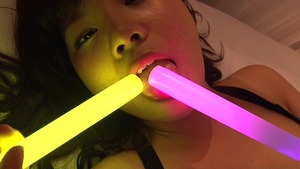 このグラドル、ドスケベ衣装着せられてる上にパケがプレステージそっくりwwwww 19