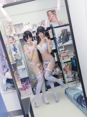 ドスケベ女子の集合写真はなんかお得感があるよねwww 6