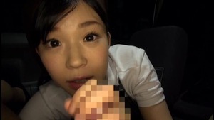 某有名チェーンのバイト女子に制服持ってきてもらってホテルで着衣３Pセクロス！ 2
