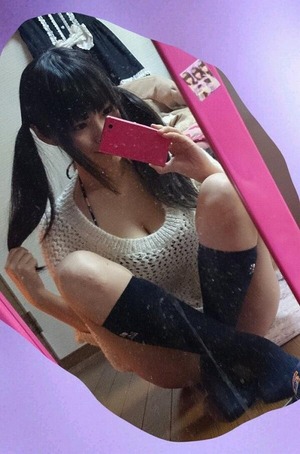 Gカップでセフレ顔なちょいブサ加減がエロいwwwグラビア＆自画撮り画像www 4
