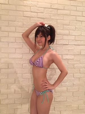 肩幅の狭い細身ボディでビキニからハミ乳するほどデカパイなドスケベボディ橘花凛画像！ 3