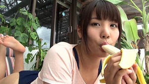 このグラドル、ドスケベ衣装着せられてる上にパケがプレステージそっくりwwwww 13