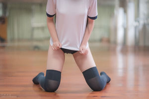 ニーソで体操服ブルマ娘のきゅんとした小尻がエロい！ 4