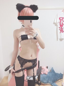 美くびれで美脚な神スタイル女子のニーハイ＆ガーターなコスプレエロ自撮りｗ