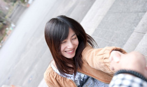 ロングへア女子と黒ニーソ＆ふわもこソックスでハメハメwww 3