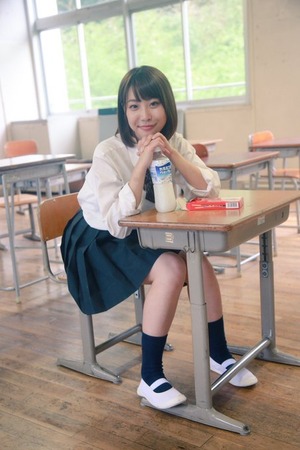制服にブルマ！上履き履いてて青春感↑↑なエロス画像！ 7