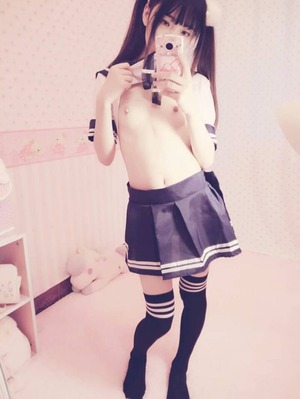 【清楚系】お好きですよね？w制服＆ブルマ女子のエロス画像！ 6