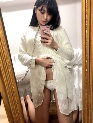 【清楚系】清潔感のある下着姿にグッとくるエロス画像！ 2