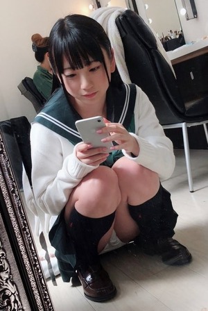 ま○こも見せるよｗｗｗ鏡を使ってエロスアピールする意識高い系清楚ビッチｗｗｗ 2