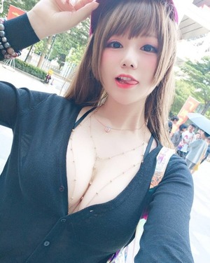 さすが自分の武器をわかってますわｗ性的な体を見せつける承認欲求↑↑女子のエロ自撮りｗｗｗｗ 13