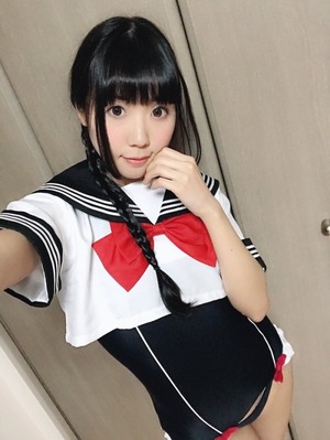 【清楚系ビッチ】エロコス、エロ水着でサービス自撮りしてるSNS女子画像！ 2
