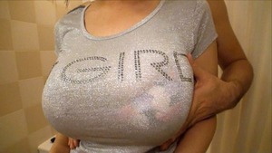 【爆乳ビッチ】秋といえば柔らかニットとノースリニットの両方が楽しめる季節ですなwww着衣爆乳！ 11
