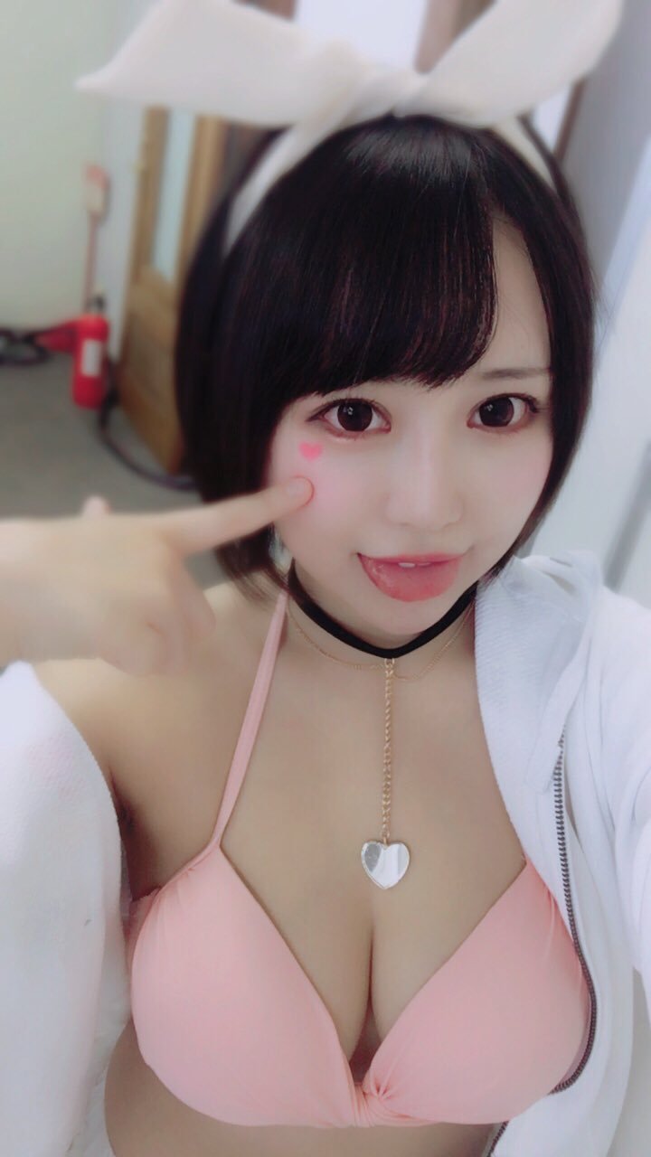 月本愛　無修正流出 ロリ巨乳女優・月本愛ちゃんの自撮り＆オフショットがオッパイ成分↑↑でいい！ : 清楚系ビッチのエロ画像・動画ブログ