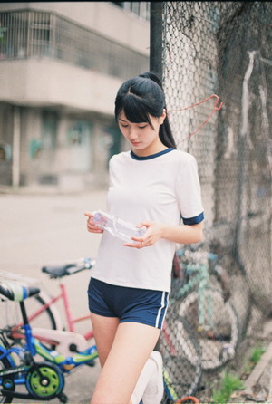 画像：スパッツにトレパンで下半身のラインがエロエロな画像！ 21枚