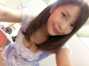 【清楚系巨乳ビッチ】縞しまビキニのFカップがエロい！石原佑里子ちゃん画像！ 13