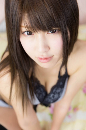 JK制服に清楚な白ビキニ！ぐうしこ美少女グラビア画像22枚 7