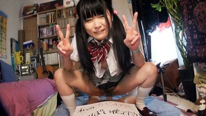 画像：この黒髪ロリ美少女が出演本数２作だけの隠れたアヘ顔女優なんすよ！ちな２本とも肉便器物っすｗｗｗ 14枚