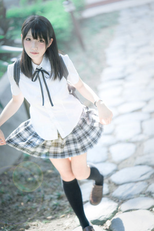 【清楚系ビッチ】黒髪女子のグっときたエロ画像！グラビア＆自撮り！ 1
