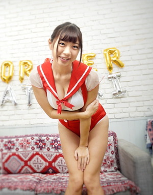 みんなの爆乳天使ｗ桐谷まつりちゃんのほっこり笑顔とおっぱいに癒される！21枚！ 20