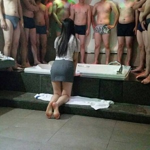 【人気記事】流出した素人の輪姦セクロス画像が生々しくてエロいｗｗｗ 13