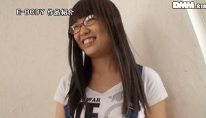 【清楚系ビッチ】メガネ地味子な巨乳ちゃんの恥じらい乳揺れセクロスwww 11