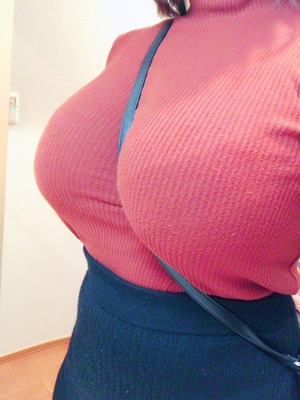 顔をうずめてぱふぱふしたい！着衣巨乳ちゃんのたわわなエロス！ 11