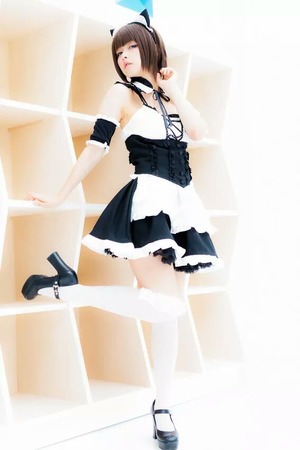 【清楚系ビッチ】性的な奉仕が上手そうなメイド＆バニーガールのエロ画像！ 14