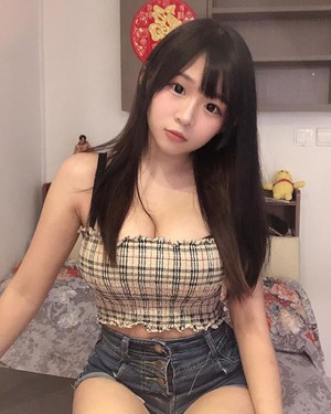 大きいは正義！巨乳女子のSNS自撮りはサービス満点でシコい！ 13