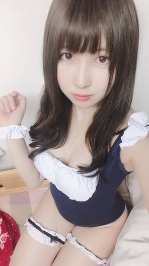 【清楚系ビッチ】エロコスにエロ下着wwwフォロワーにエロアピールする自撮り娘画像！ 6