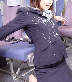 パイスラもぶっかけも！デカパイ女子の着衣巨乳画像！ 12