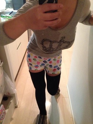 【爆乳ビッチ】エッロいホルスタイン乳を自撮りするおっぱい女子wさすが乳肉がすげぇことにwww 4