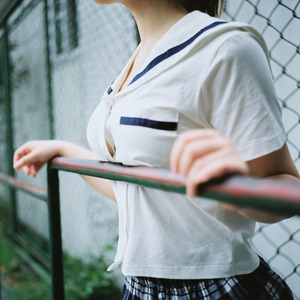 【清楚系ビッチ】おっぱい大好きな紳士に送る清潔感↑↑な白ブラ女子画像！ 8