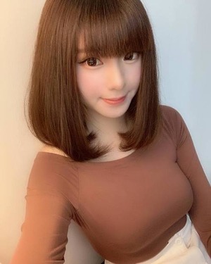 やわらかたわわw形とサイズを兼ね備えてる着衣巨乳ちゃん画像!
