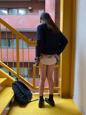チ●ポのご褒美ｗｗｗ制服JKの青春美尻＆エロ尻画像ｗｗｗｗ 7