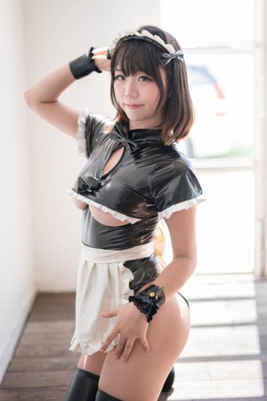 巨乳ちゃんの下乳エロス！その深い谷間にチ〇ポ突っ込みたいですな！ 3