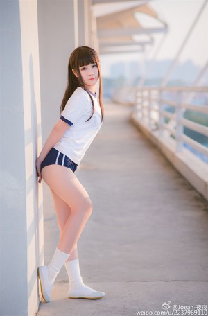 制服にブルマ！上履き履いてて青春感↑↑なエロス画像！ 14