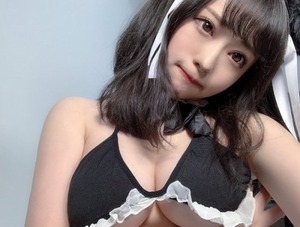 「たいへん良いモノをお持ちでｗ」巨乳なのにデブじゃないスタイル抜群女子のおっぱいアピール自撮り！ 2