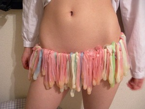 使用済みコンドームと肉便器女のエロ画像www 14