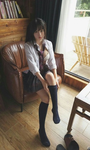 3d1cc992 s - 全国のふとももマニアよ集え。フェチ感が強い制服女子の生脚を集めた。